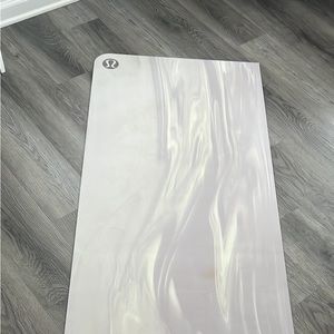Lululemon marble purple yoga mat